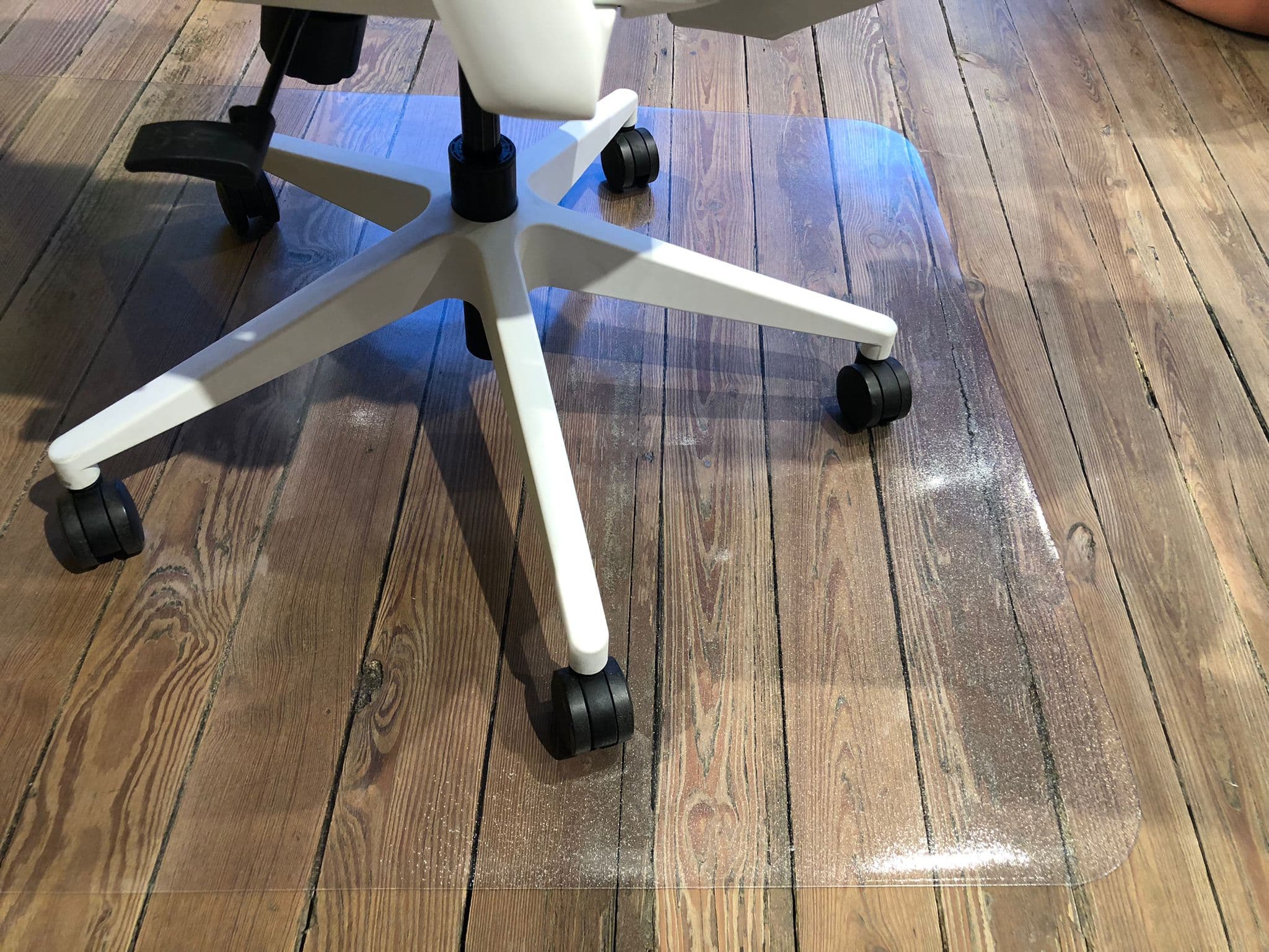 ALFOMBRA DE PVC PARA PROTEGER EL PISO DE LAS RUEDAS
